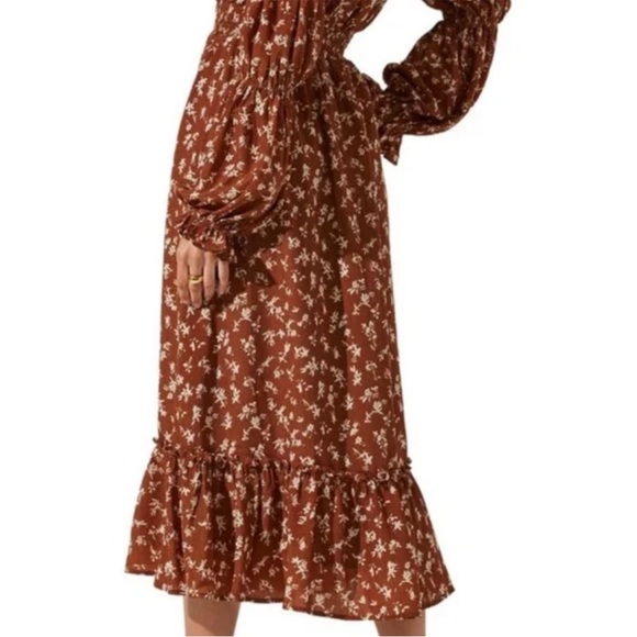 ASTR the Label Caramel Floral Cinched Midi Peasant Dress XS - Picture 3 of 12